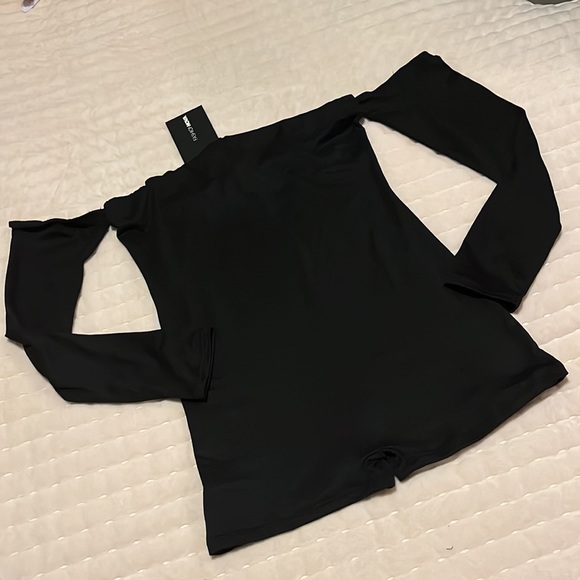 ✨Sale✨ New So true shorty Romper - Picture 8 of 9